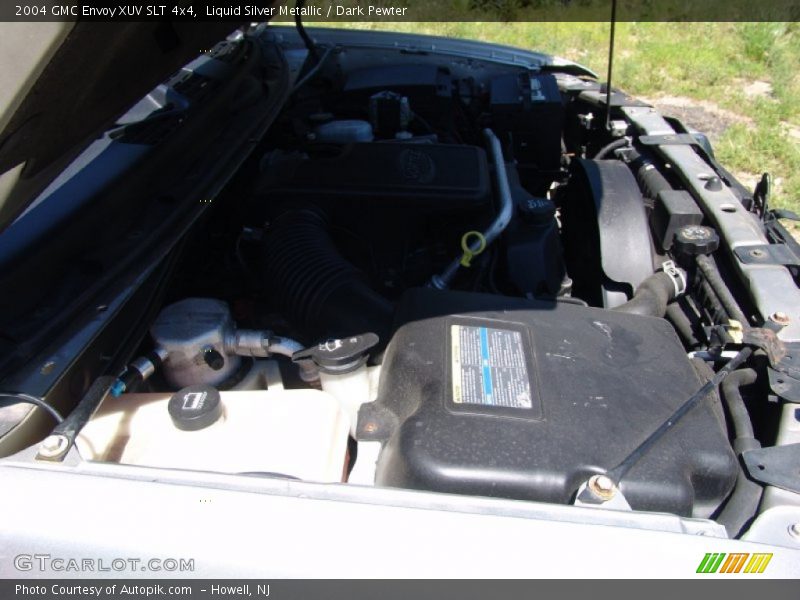 Liquid Silver Metallic / Dark Pewter 2004 GMC Envoy XUV SLT 4x4