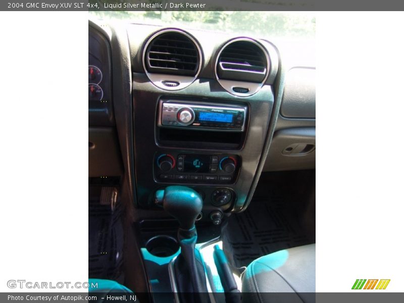 Liquid Silver Metallic / Dark Pewter 2004 GMC Envoy XUV SLT 4x4