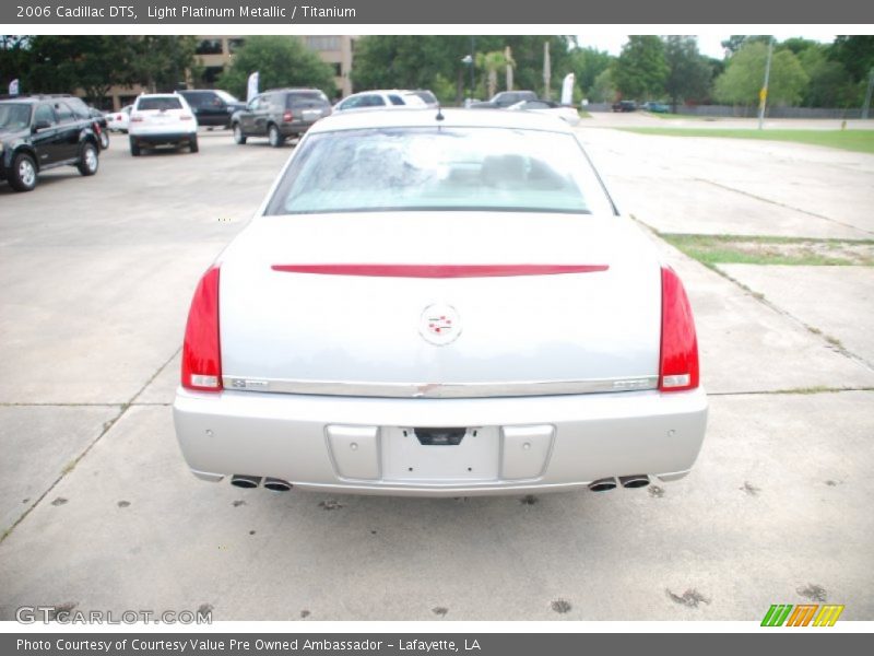 Light Platinum Metallic / Titanium 2006 Cadillac DTS