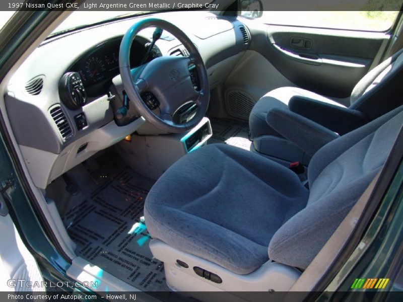 Light Argentine Green Metallic / Graphite Gray 1997 Nissan Quest GXE