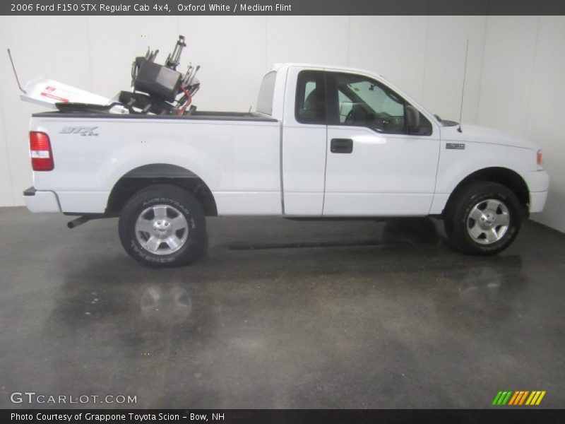 Oxford White / Medium Flint 2006 Ford F150 STX Regular Cab 4x4