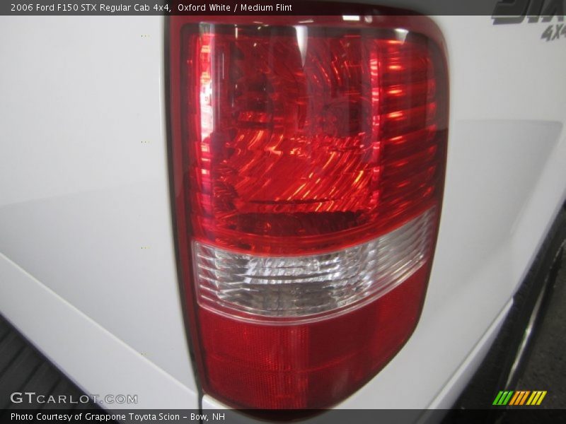Oxford White / Medium Flint 2006 Ford F150 STX Regular Cab 4x4
