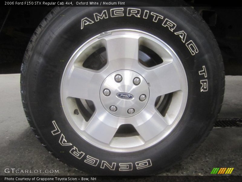 Oxford White / Medium Flint 2006 Ford F150 STX Regular Cab 4x4