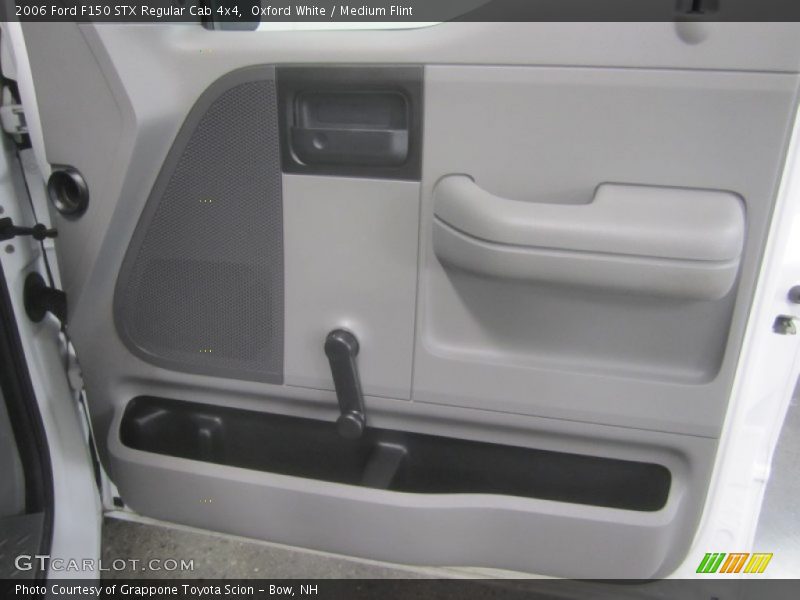 Door Panel of 2006 F150 STX Regular Cab 4x4