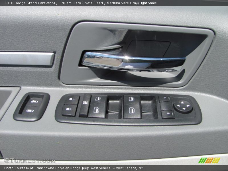 Brilliant Black Crystal Pearl / Medium Slate Gray/Light Shale 2010 Dodge Grand Caravan SE
