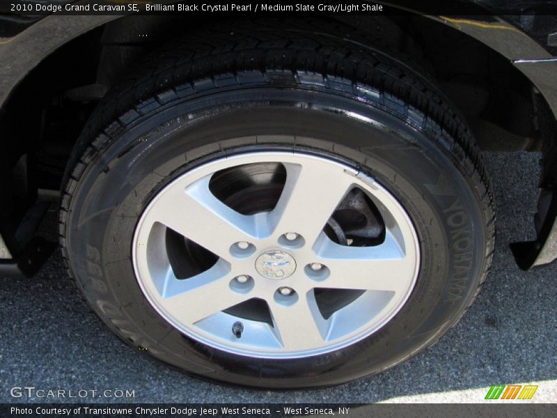 Brilliant Black Crystal Pearl / Medium Slate Gray/Light Shale 2010 Dodge Grand Caravan SE