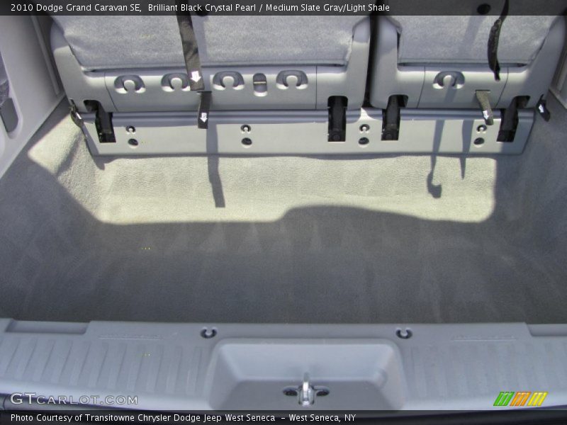 Brilliant Black Crystal Pearl / Medium Slate Gray/Light Shale 2010 Dodge Grand Caravan SE