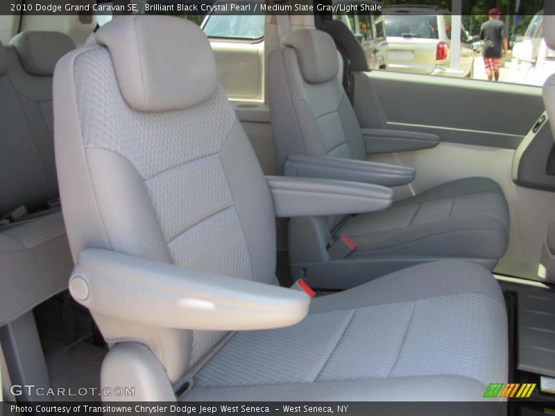 Brilliant Black Crystal Pearl / Medium Slate Gray/Light Shale 2010 Dodge Grand Caravan SE