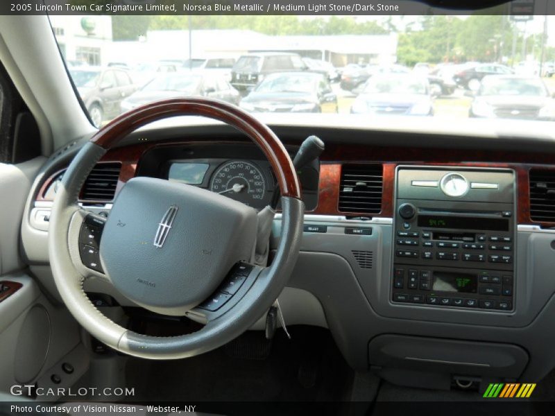 Norsea Blue Metallic / Medium Light Stone/Dark Stone 2005 Lincoln Town Car Signature Limited
