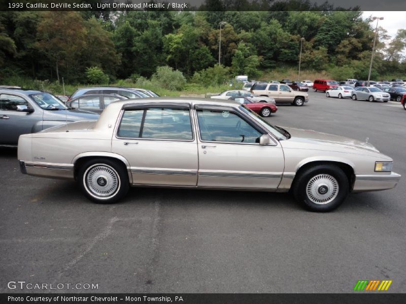 Light Driftwood Metallic / Black 1993 Cadillac DeVille Sedan