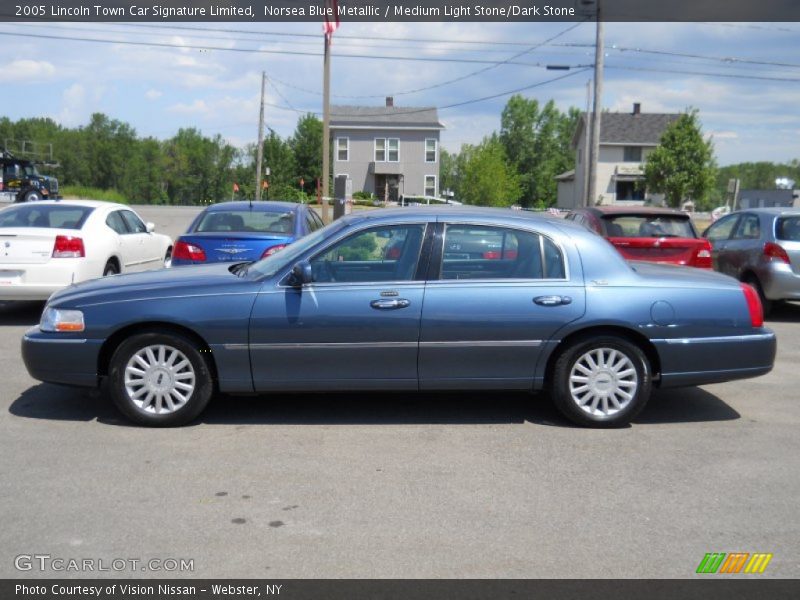 Norsea Blue Metallic / Medium Light Stone/Dark Stone 2005 Lincoln Town Car Signature Limited