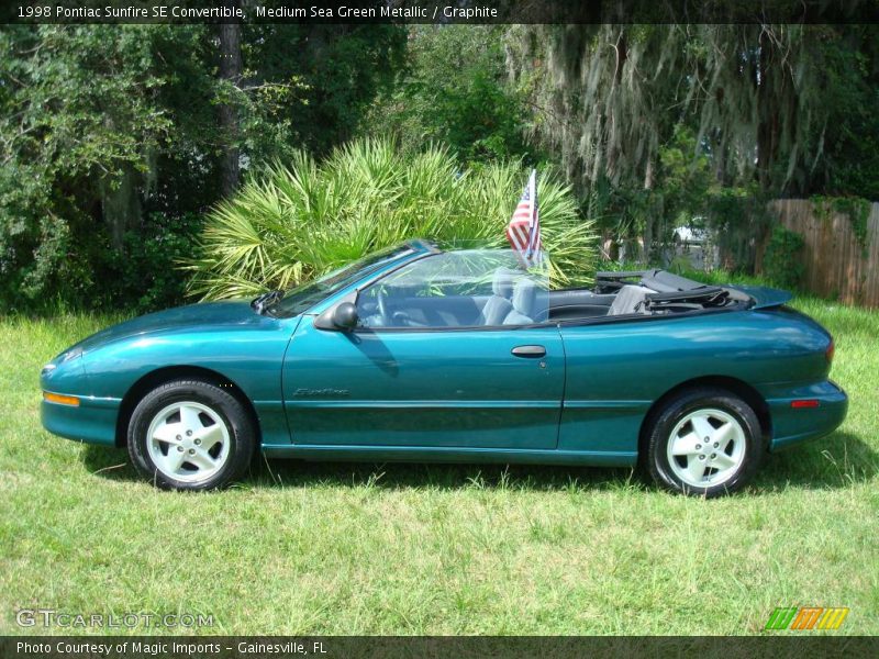 Medium Sea Green Metallic / Graphite 1998 Pontiac Sunfire SE Convertible