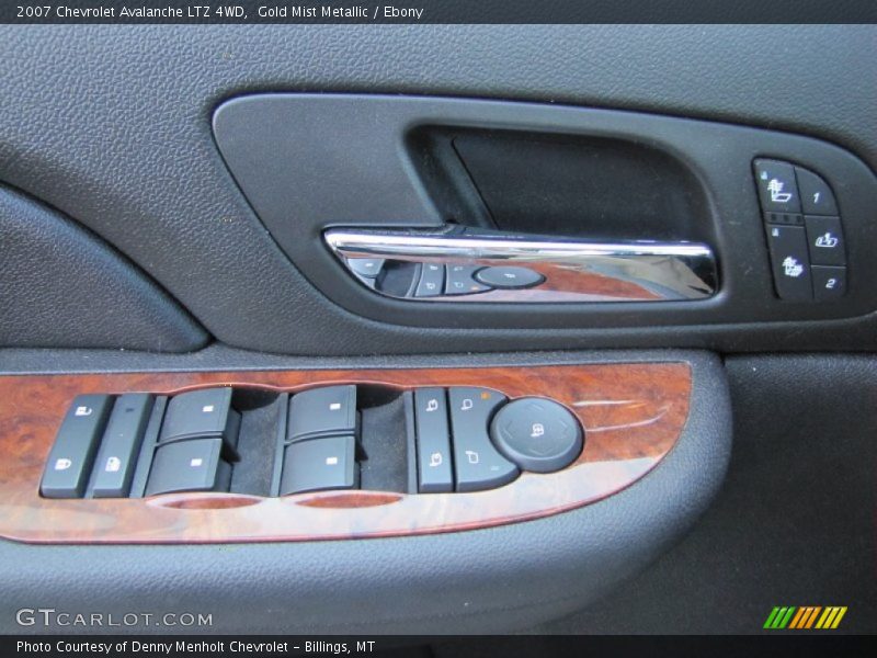 Controls of 2007 Avalanche LTZ 4WD