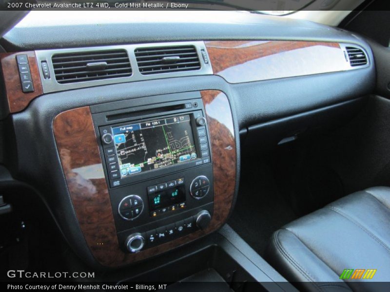 Dashboard of 2007 Avalanche LTZ 4WD