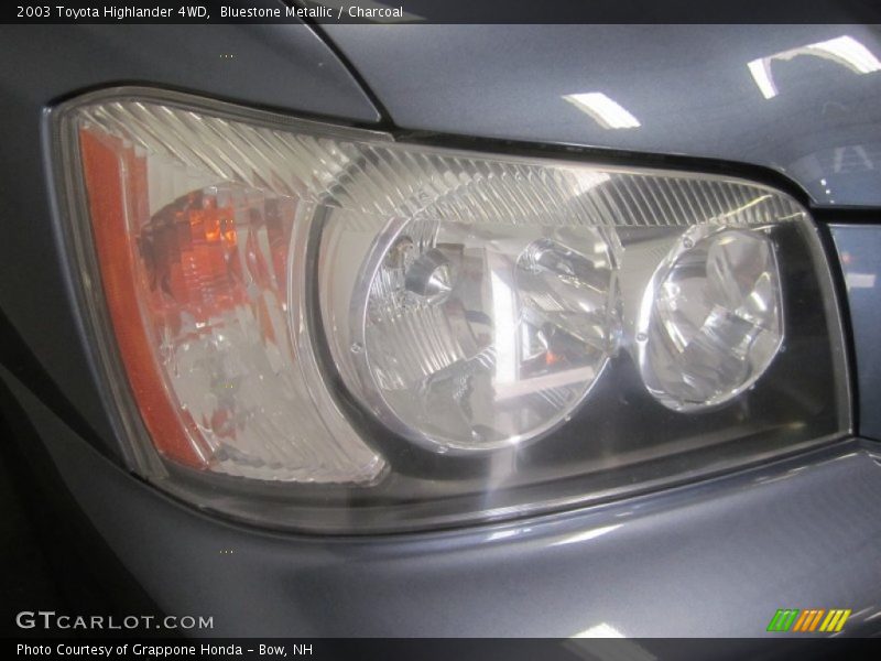 Bluestone Metallic / Charcoal 2003 Toyota Highlander 4WD