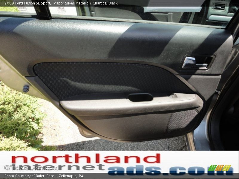 Vapor Silver Metallic / Charcoal Black 2009 Ford Fusion SE Sport