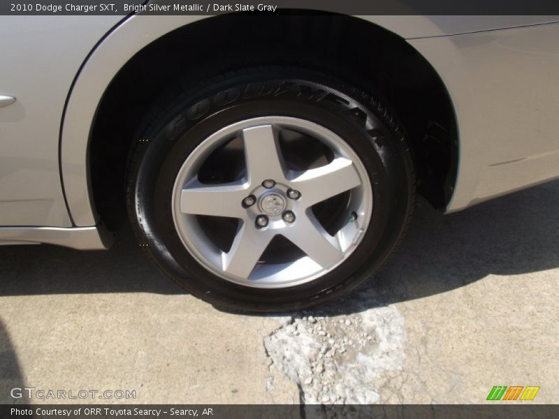 Bright Silver Metallic / Dark Slate Gray 2010 Dodge Charger SXT
