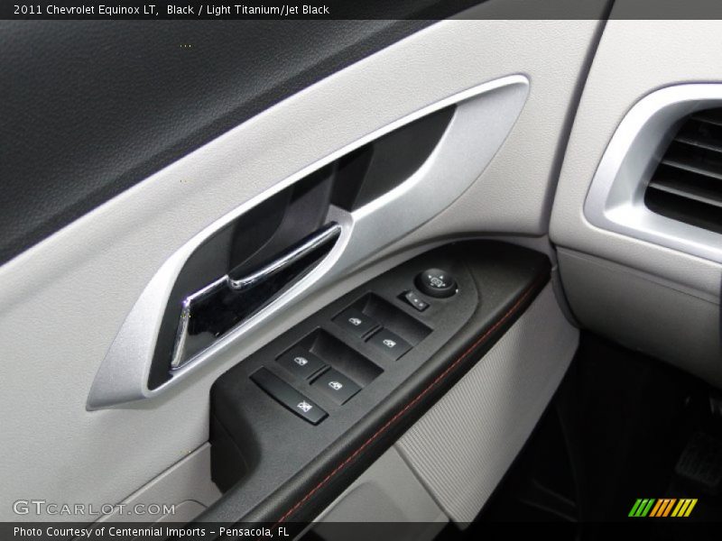 Black / Light Titanium/Jet Black 2011 Chevrolet Equinox LT