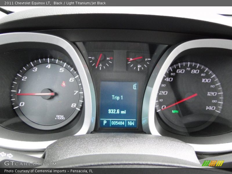 Black / Light Titanium/Jet Black 2011 Chevrolet Equinox LT
