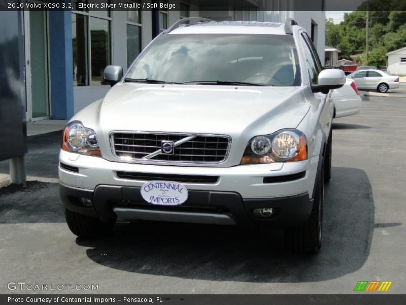 Electric Silver Metallic / Soft Beige 2010 Volvo XC90 3.2