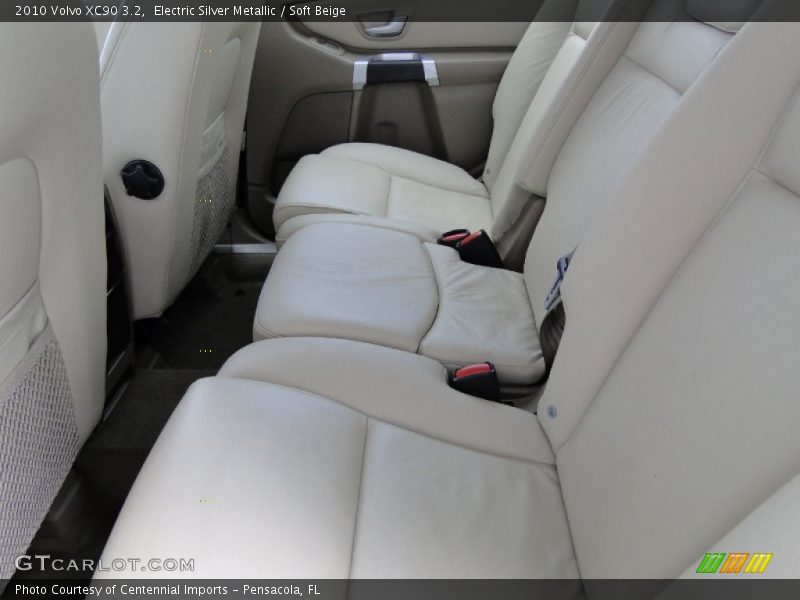 Electric Silver Metallic / Soft Beige 2010 Volvo XC90 3.2