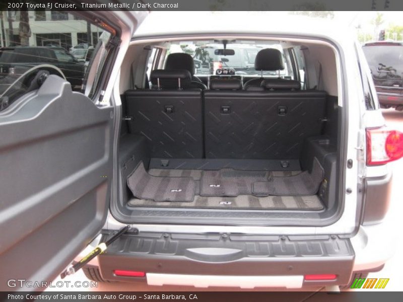 Titanium Metallic / Dark Charcoal 2007 Toyota FJ Cruiser