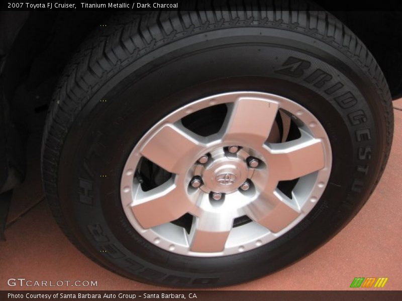Titanium Metallic / Dark Charcoal 2007 Toyota FJ Cruiser