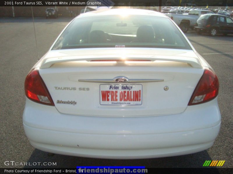 Vibrant White / Medium Graphite 2001 Ford Taurus SES