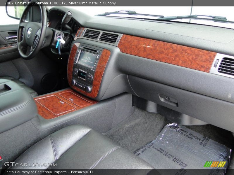 Dashboard of 2007 Suburban 1500 LTZ