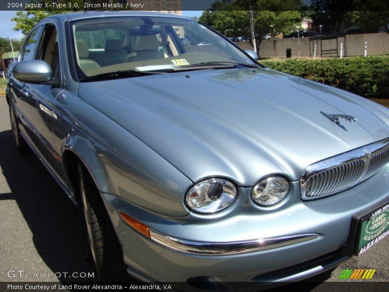Zircon Metallic / Ivory 2004 Jaguar X-Type 3.0