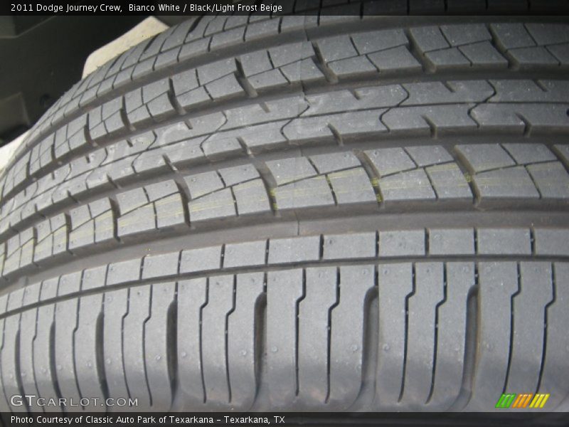 Bianco White / Black/Light Frost Beige 2011 Dodge Journey Crew