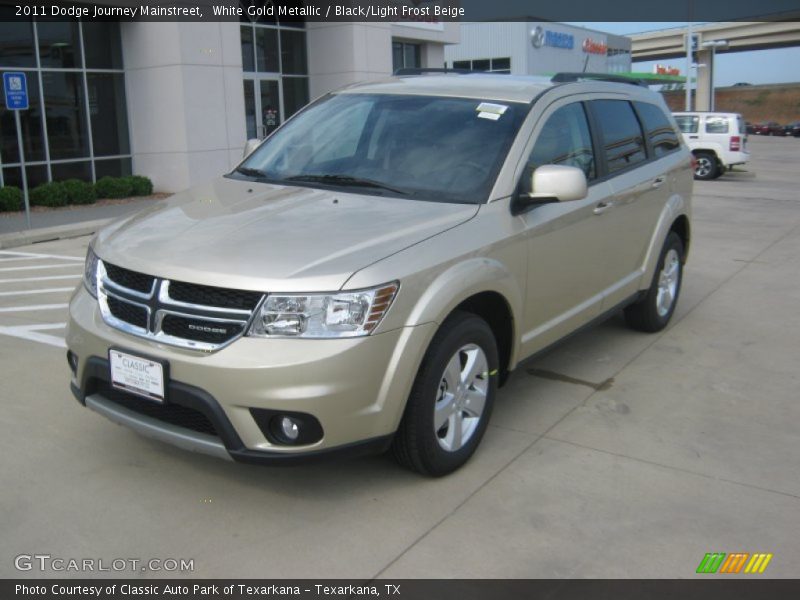 White Gold Metallic / Black/Light Frost Beige 2011 Dodge Journey Mainstreet