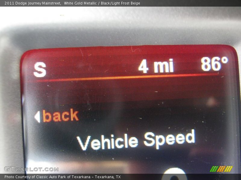 White Gold Metallic / Black/Light Frost Beige 2011 Dodge Journey Mainstreet