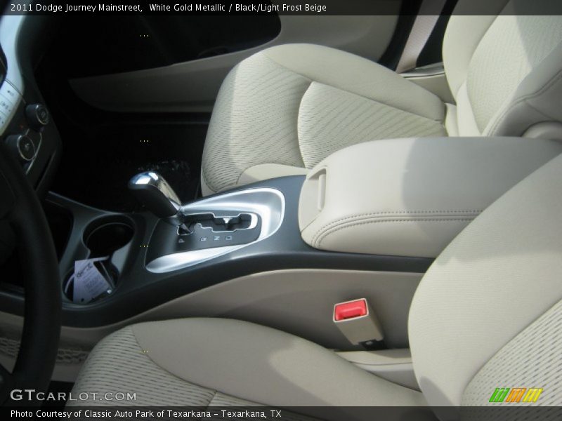 White Gold Metallic / Black/Light Frost Beige 2011 Dodge Journey Mainstreet