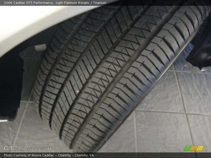 Light Platinum Metallic / Titanium 2006 Cadillac DTS Performance