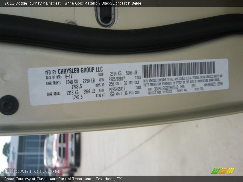 White Gold Metallic / Black/Light Frost Beige 2011 Dodge Journey Mainstreet