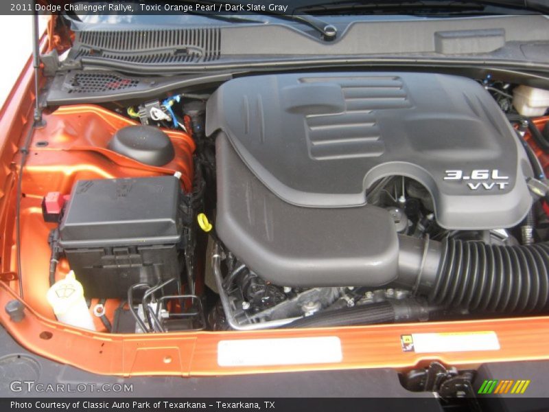 Toxic Orange Pearl / Dark Slate Gray 2011 Dodge Challenger Rallye