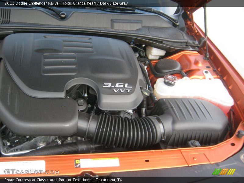 Toxic Orange Pearl / Dark Slate Gray 2011 Dodge Challenger Rallye