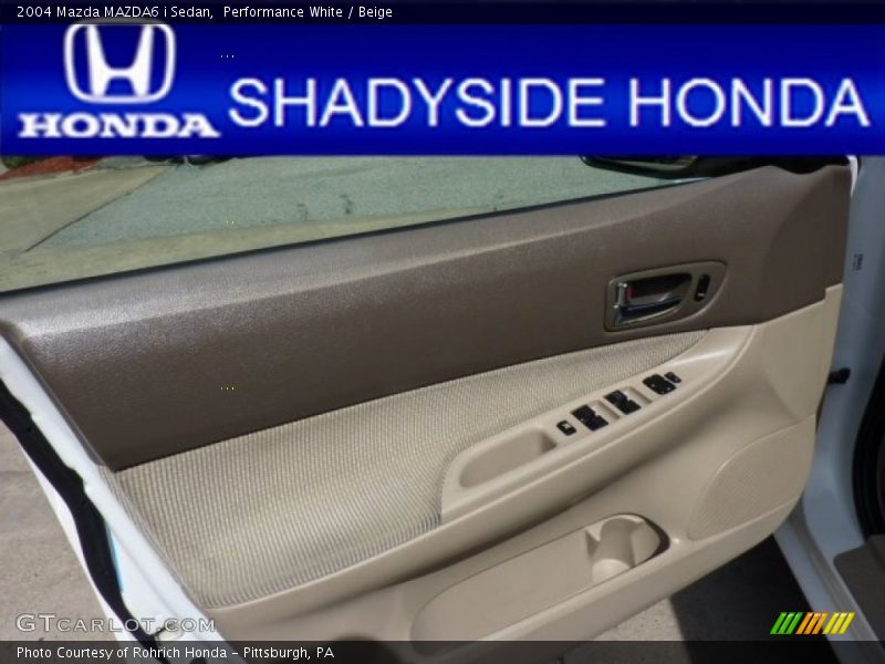 Performance White / Beige 2004 Mazda MAZDA6 i Sedan