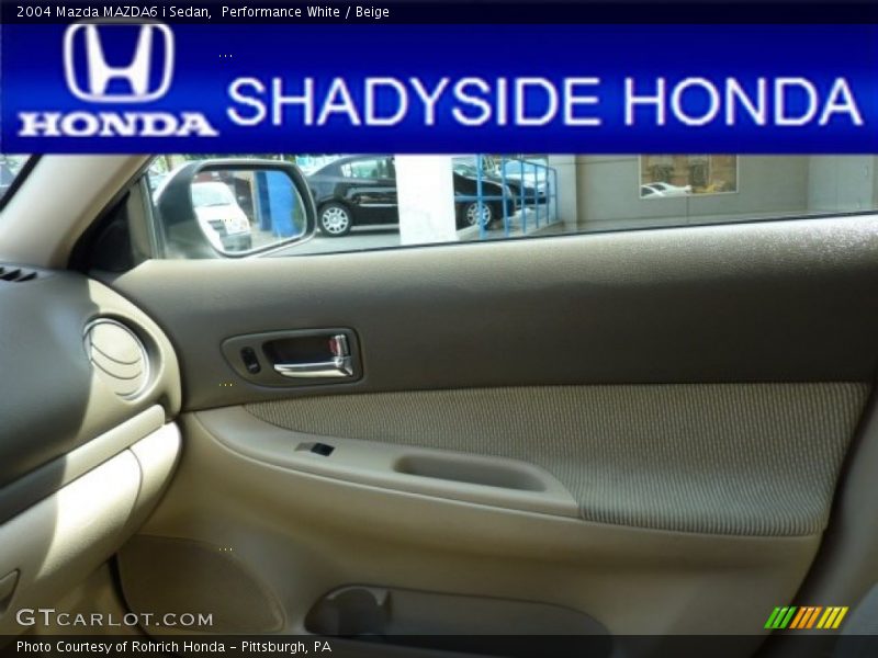Performance White / Beige 2004 Mazda MAZDA6 i Sedan