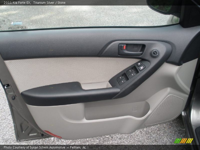 Door Panel of 2011 Forte EX