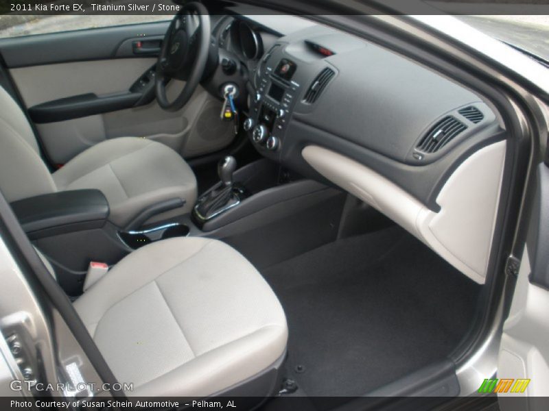  2011 Forte EX Stone Interior