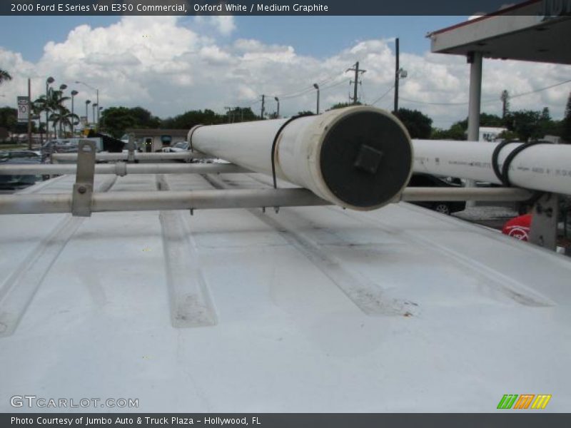 Oxford White / Medium Graphite 2000 Ford E Series Van E350 Commercial