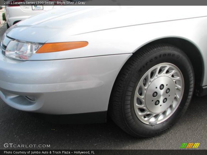 Bright Silver / Gray 2001 Saturn L Series L300 Sedan
