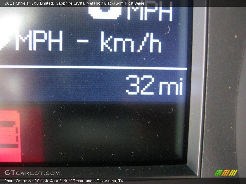 Sapphire Crystal Metallic / Black/Light Frost Beige 2011 Chrysler 300 Limited