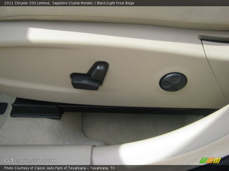 Sapphire Crystal Metallic / Black/Light Frost Beige 2011 Chrysler 300 Limited