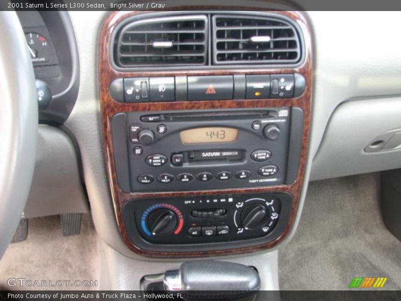 Bright Silver / Gray 2001 Saturn L Series L300 Sedan