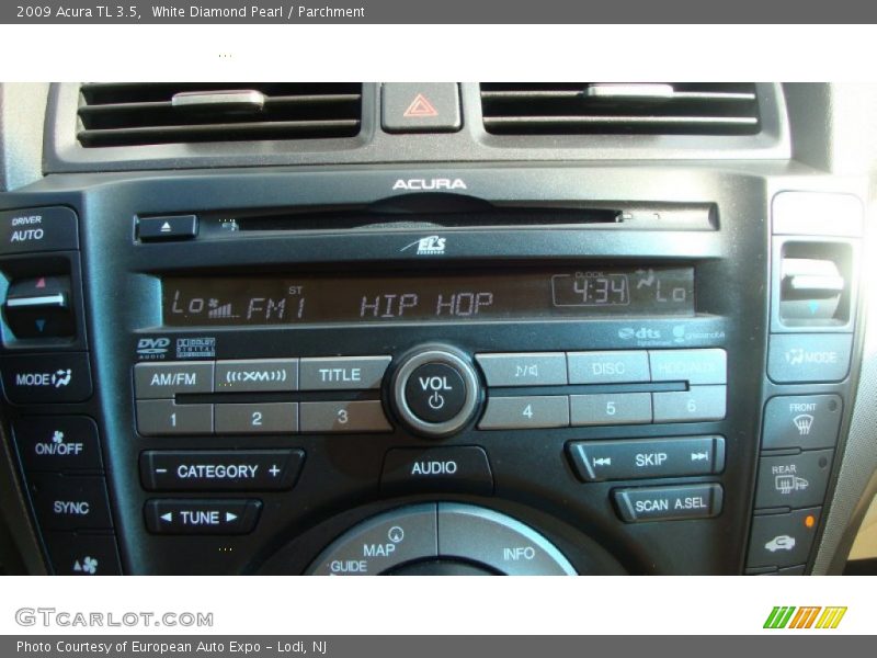 White Diamond Pearl / Parchment 2009 Acura TL 3.5