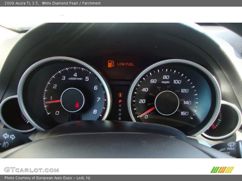 White Diamond Pearl / Parchment 2009 Acura TL 3.5
