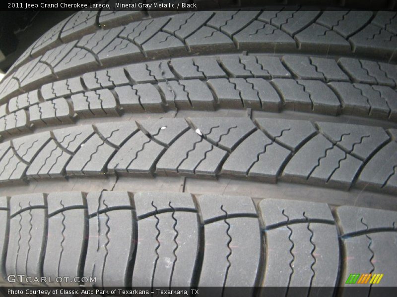 Mineral Gray Metallic / Black 2011 Jeep Grand Cherokee Laredo